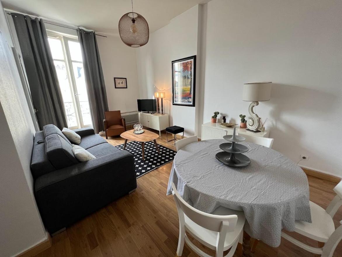 Appartement ~Rosa Bonheur~Hyper Centre à Blois Extérieur photo